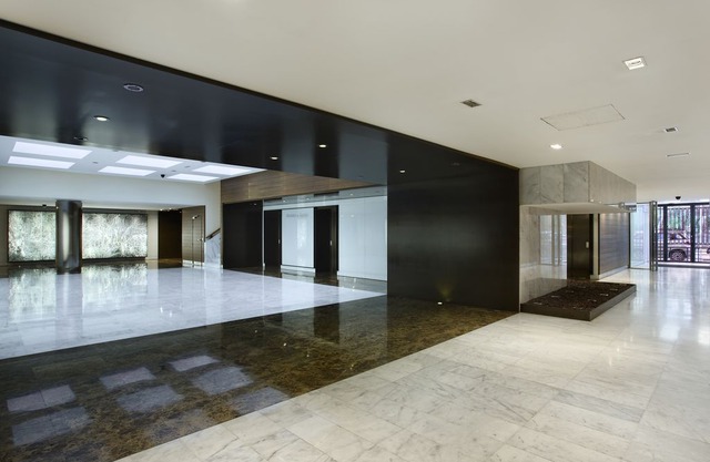 VILLANUEVA EXCELLENT, by Presidence Rentals.