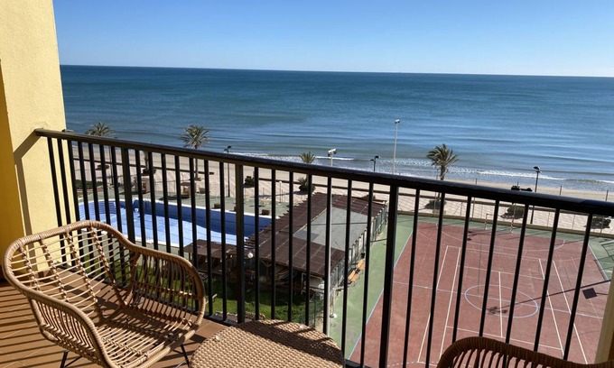 Port Saplaya Apartment | 100 m² Apartment ∙ 3 bedrooms ∙ 6 guests