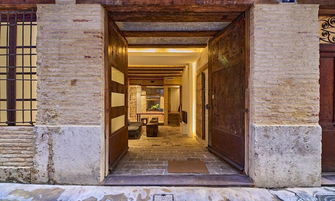 Valencia City Centre Apartment | 100 m² Apartment ∙ 2 bedrooms ∙ 4 guests