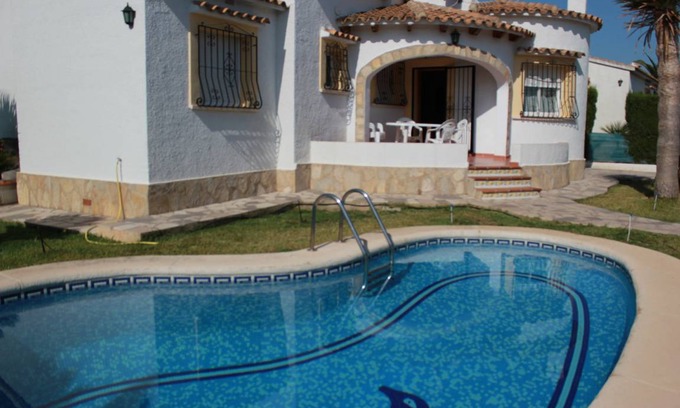 Els Poblets Villa | 100 m² Villa ∙ 3 bedrooms ∙ 6 guests