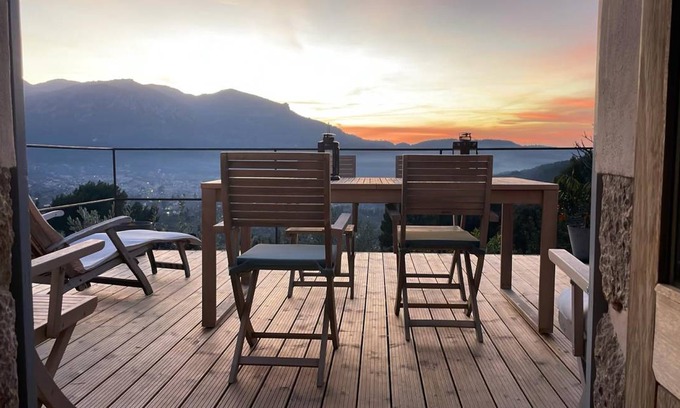 Biniaraix House | 110 m² Finca ∙ 3 bedrooms ∙ 4 guests