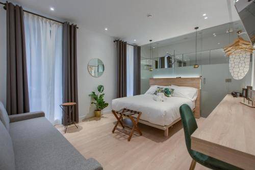 Chamberi Bed & Breakfast | 120 m² Bed and breakfast ∙ 6 bedrooms ∙ 16 guests