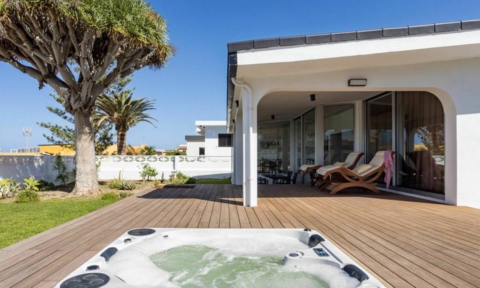 Punta del Hidalgo Villa | 125 m² Villa ∙ 3 bedrooms ∙ 5 guests