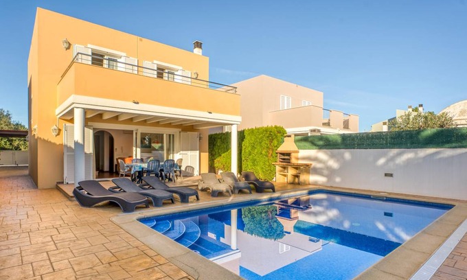 Son Blanc Villa | 130 m² Villa ∙ 3 bedrooms ∙ 6 guests