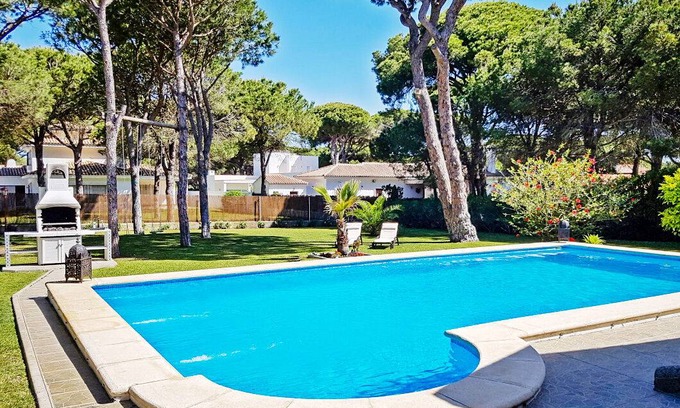 Cabo Roche Villa | 160 m² Villa ∙ 5 bedrooms ∙ 12 guests