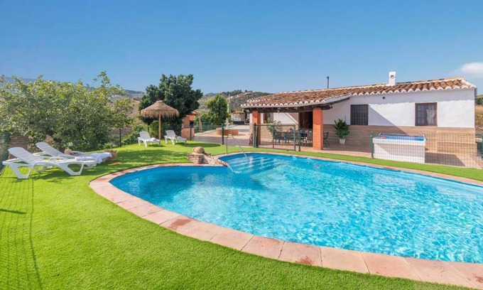Almachar House | 180 m² House ∙ 5 bedrooms ∙ 10 guests
