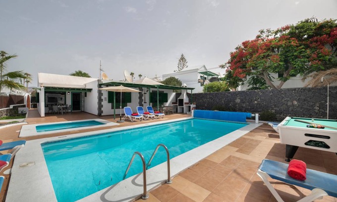 Los Pocillos House | 185 m² House ∙ 6 bedrooms ∙ 12 guests