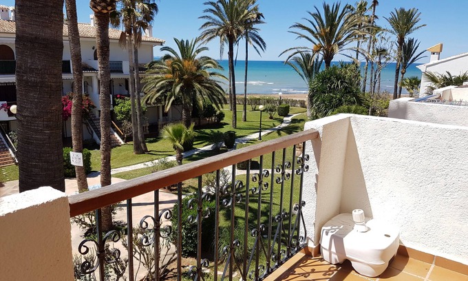 Denia Apartment | 1ªLínie! Right on the beach, sea views, pool, climate, WIFI