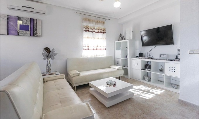 San Miguel de Salinas House | 2 bedroom accommodation in San Miguel de Salinas
