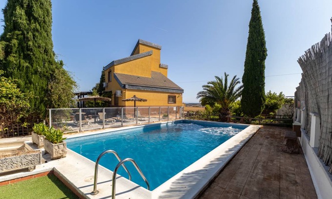 Santa Cruz del Retamar House | 200 m² House ∙ 3 bedrooms ∙ 12 guests