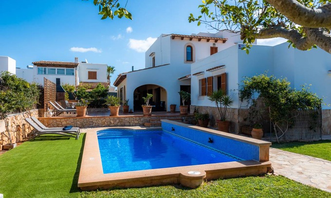 Cala d'Or Villa | 225 m² Villa ∙ 4 bedrooms ∙ 7 guests