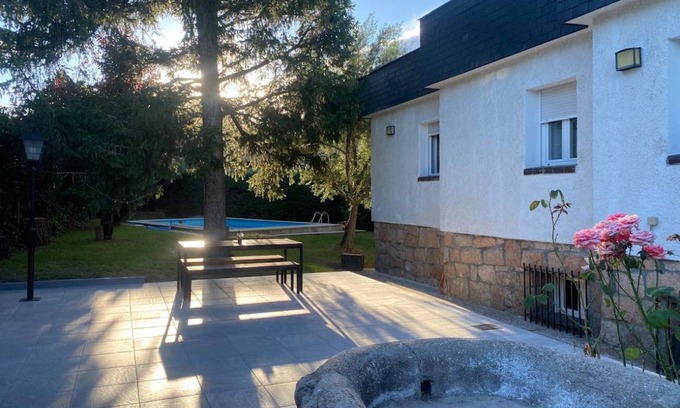 Manzanares el Real House | 240 m² House ∙ 3 bedrooms ∙ 6 guests