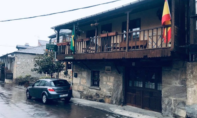 Molinaseca House | 250 m² House ∙ 6 bedrooms ∙ 15 guests