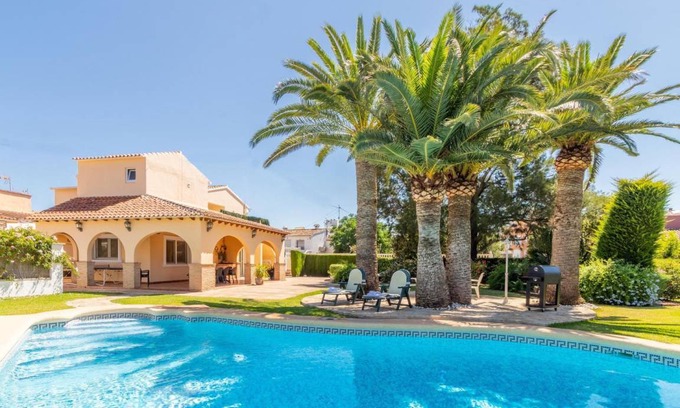 Denia House | 285 m² House ∙ 5 bedrooms ∙ 10 guests
