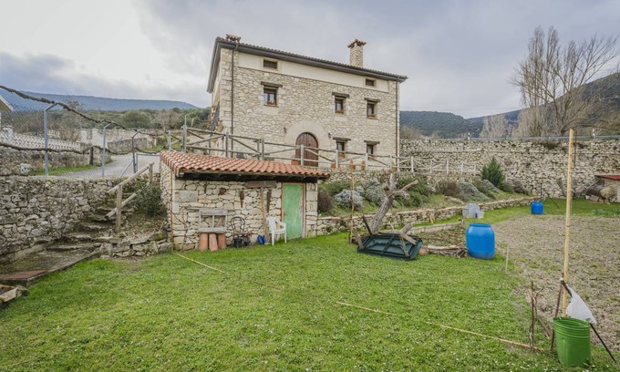 Quintana de Valdivielso House | 300 m² House ∙ 5 bedrooms ∙ 10 guests