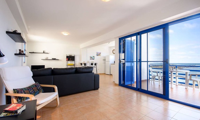 Orzola Apartment | 40 m² Apartment ∙ 1 bedroom ∙ 2 guests