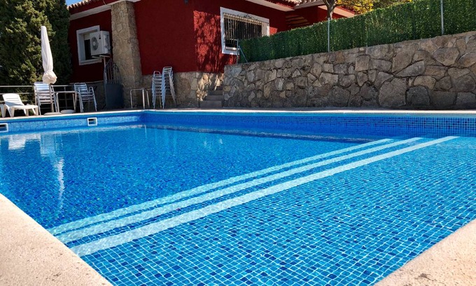 Valdemorillo House | 423 m² House ∙ 9 bedrooms ∙ 20 guests