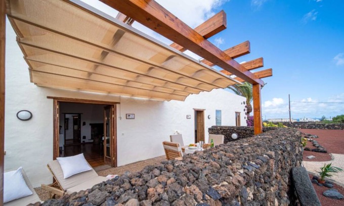 Haria House | 45 m² House ∙ 1 bedroom ∙ 2 guests