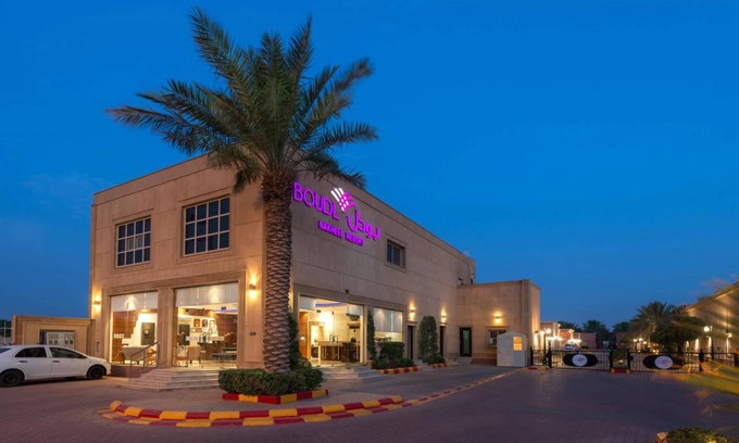 Unaizah Resort | 450 m² Resort ∙ 3 bedrooms ∙ 127 guests