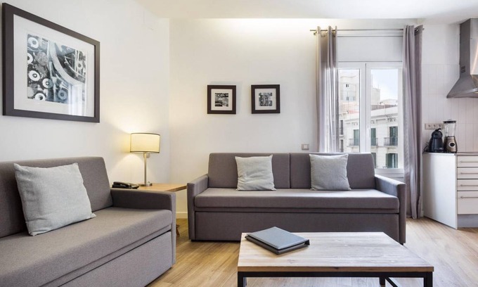 Ciutat Vella Apartment | 55 m² Serviced apartment ∙ 127 guests