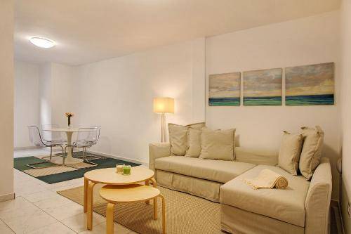 Cruce de Arinaga Apartment | 65 m² Apartment ∙ 2 bedrooms ∙ 5 guests