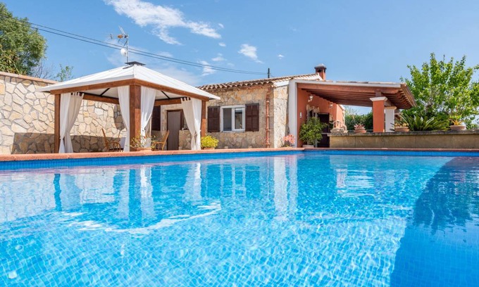 Arta House | 70 m² Finca ∙ 2 bedrooms ∙ 3 guests