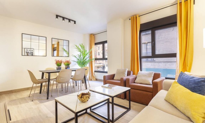 Atocha Apartment | 75 m² Apartment ∙ 2 bedrooms ∙ 6 guests