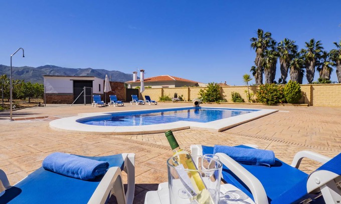Alhaurin de la Torre Cottage | 80 m² Cabin ∙ 2 bedrooms ∙ 6 guests