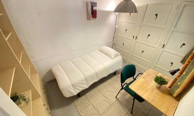 Barrio de las Letras Resort | 90 m² Private room ∙ 1 bedroom ∙ 1 guest