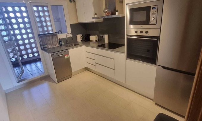 Alcorrin Condo | acogedor apartamento con vista al mar en Manilva
