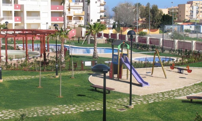 Denia Apartment | Apartamento vistas a jardín y piscina. wifi gratis