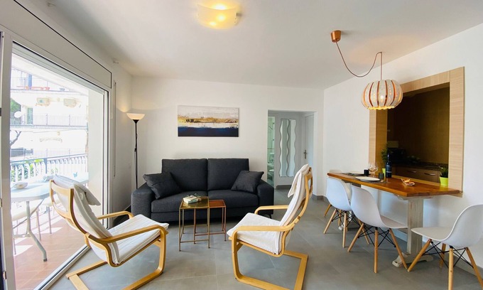 Santa Margarida Apartment | APARTAMENTOS AQUARIUM (ref 11). CLOSE TO THE BEACH AND DOWNTOWN.