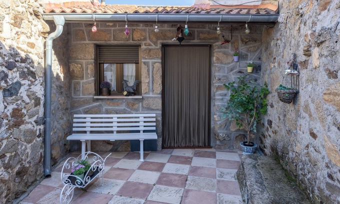 Manjabalago House | Apartment 'Siesta Y Brisca' with Mountain View, Terrace and Balcony