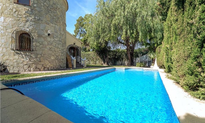 Els Poblets House | Awesome Home In Els Poblets With Wifi