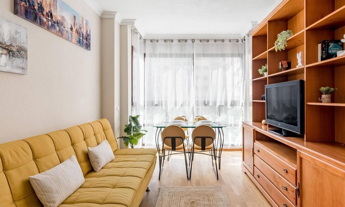 Rejas Apartment | Charming Airport V - Design apartment next to the airport