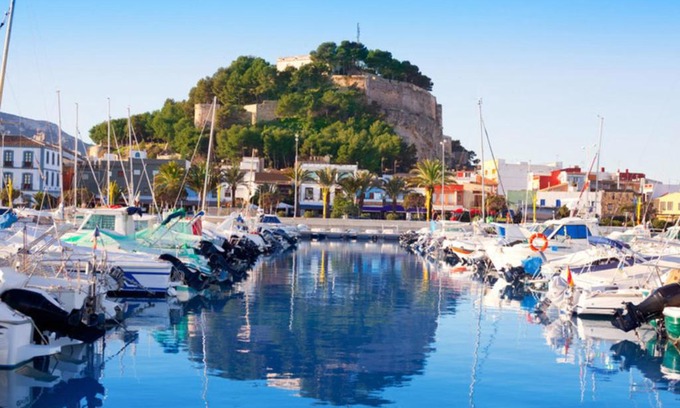 Denia Old Town Apartment | Cosy city 2-Bed apartment sleeps 6