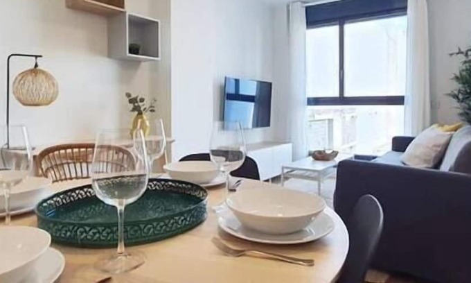 Las Palmas de Gran Canaria Apartment | Deluxe Beach Suite w Garage by Canary365
