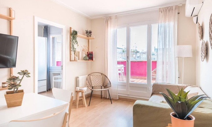 Esquerra de l'Eixample Apartment | Dreamy sunsets in a central penthouse w/terrace