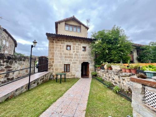 Santa Gadea House | El Socaire del Trasgo-Complejo de Casas Rurales