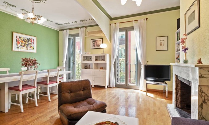 L'Antiga Esquerra de l'Eixample Apartment | 110 m² Apartment ∙ 2 bedrooms ∙ 2 guests