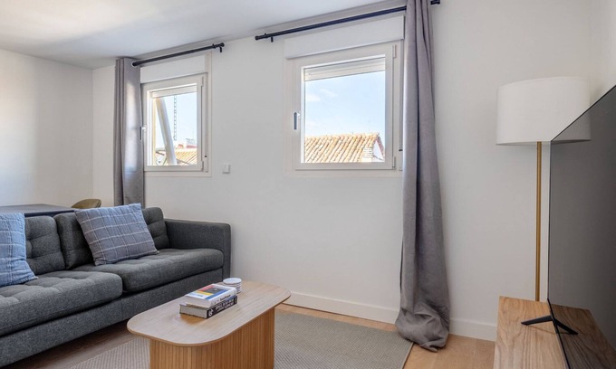 Malasana Apartment | Excellent Malasaña 1BR w/Elevator, walk to Shops, by Blueground