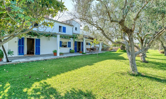 Alcudia Villa | Friendly & quiet villa ideal for small families, with private pool and WiFi