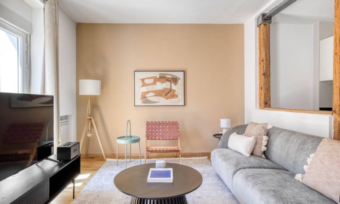 Malasana Apartment | Impeccable Malasaña 2BR, in the heart of the city center, by Blueground