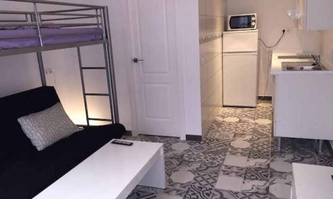 Torremolinos City Centre Apartment | La Nogalera Square