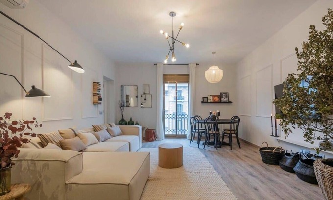 Eixample Apartment | Luxury 4-bedrooms in Rambla de Catalunya