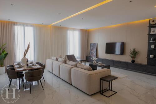 Riyadh Apartment | Luxury Apartment 3 Bedroom in Irqah, Riyadh