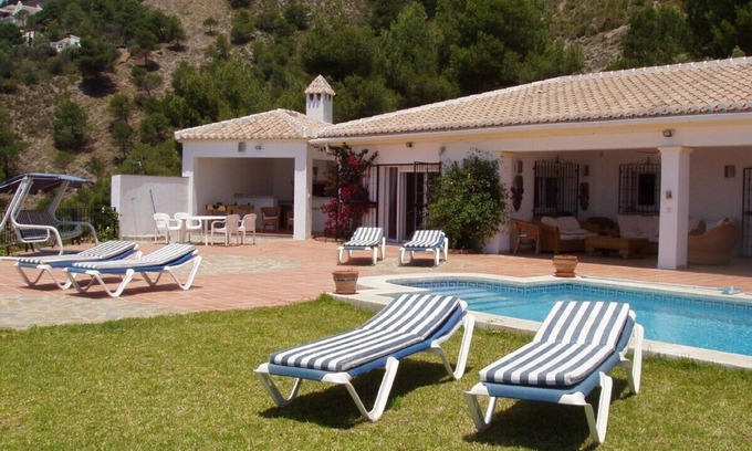 Competa Villa | Luxury villa with fantastic views, large private pool