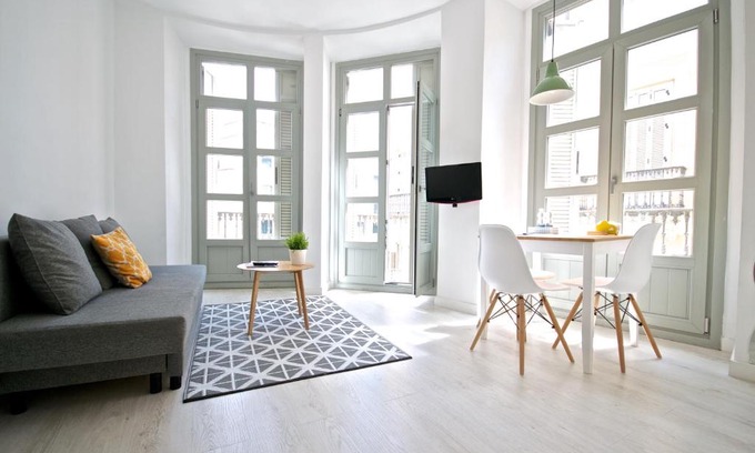 Centro Apartment | MalagaUrbanRooms - Scenic Flats