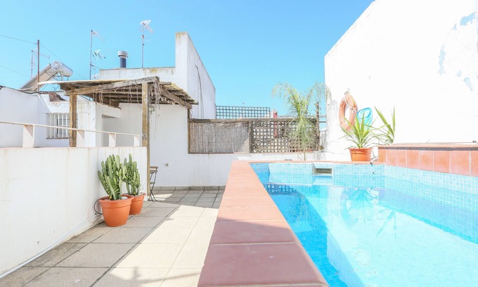 Alameda House | MATA 16 - Cozy apartment with private pool and free WiFi.