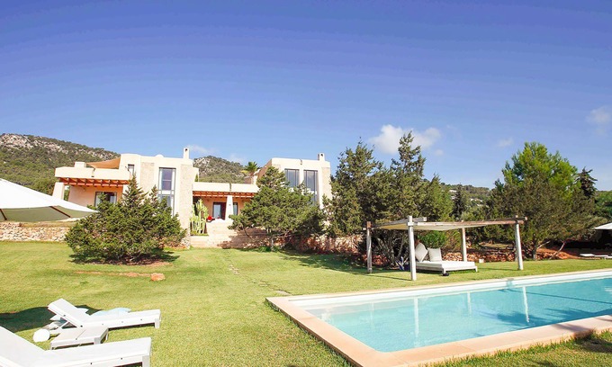 Sant Josep de sa Talaia Villa | My Rental Homes - Villa Bouquet with private pool, air conditioning and wifi